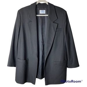 Pendleton Blazer Women’s Black 100% Virgin Wool Lined Stylish Gently Worn